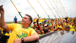 flavio-bolsonaro-em-carreata-em-maraba-no-para
